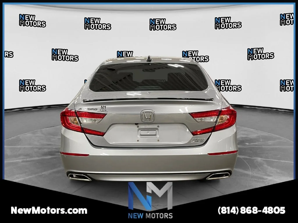 Used 2022 Silver Honda Sport Special Edition image 4
