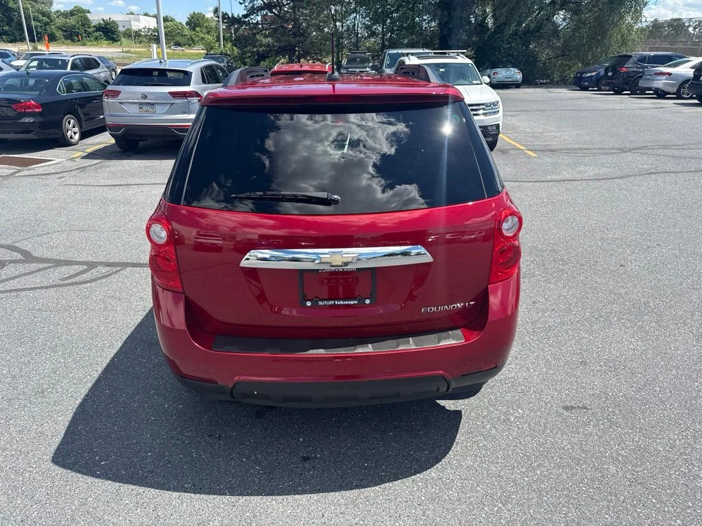 Used 2015 Crystal Red Tintcoat Chevrolet LT image 25