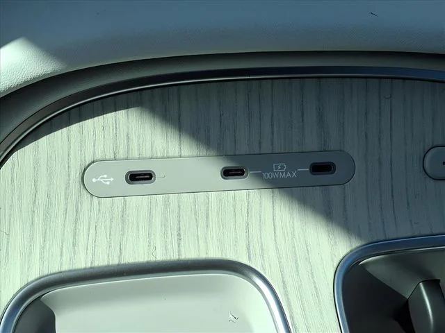 Used 2026 White Hyundai Calligraphy image 19