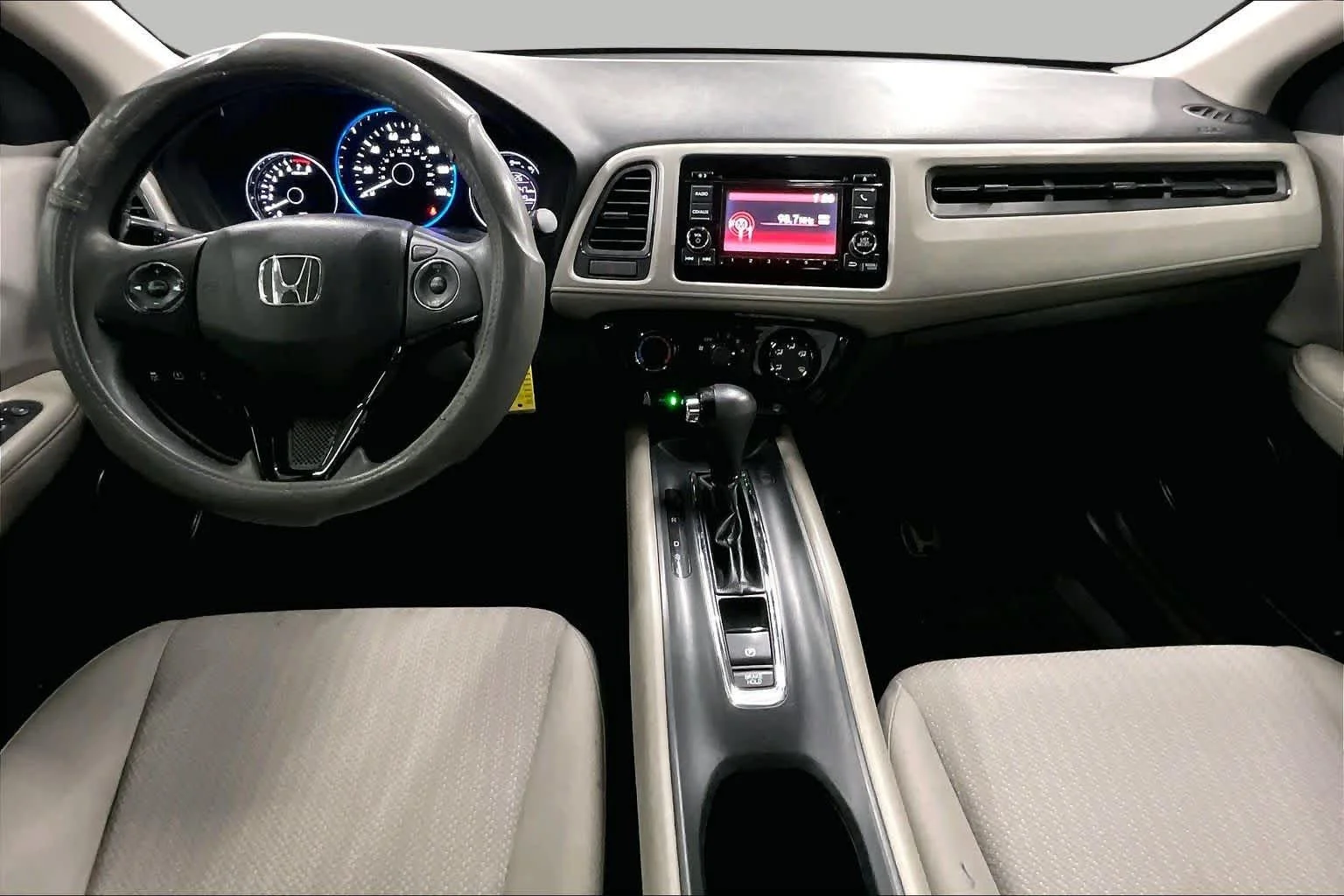 Used 2017 Lunar Silver Metallic Honda LX image 15
