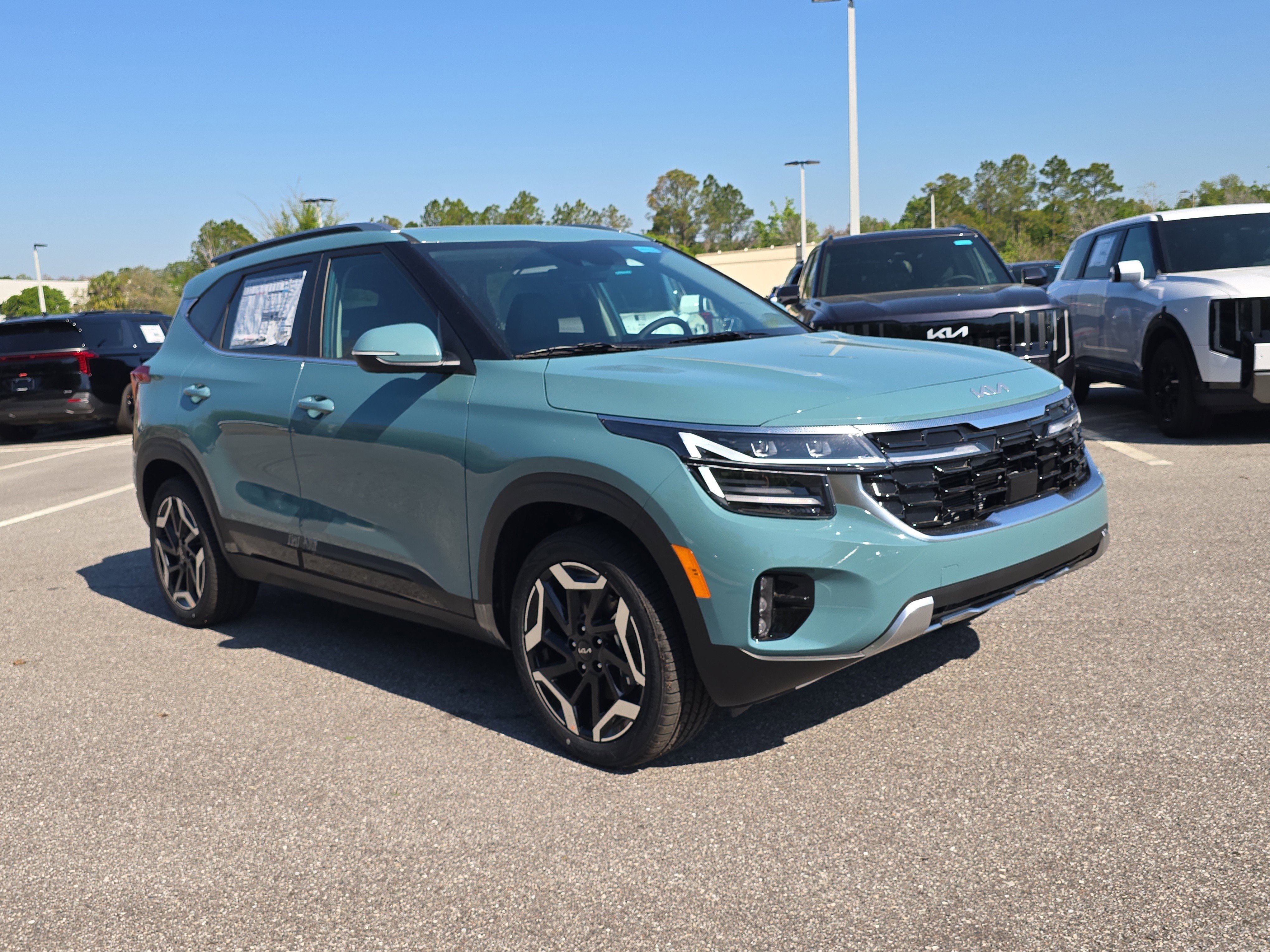 Used 2021 Chevrolet Traverse LS with VIN 1GNERFKW0MJ107993 for sale in Zephyrhills, FL