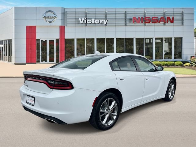 Used 2023 White Dodge SXT image 3