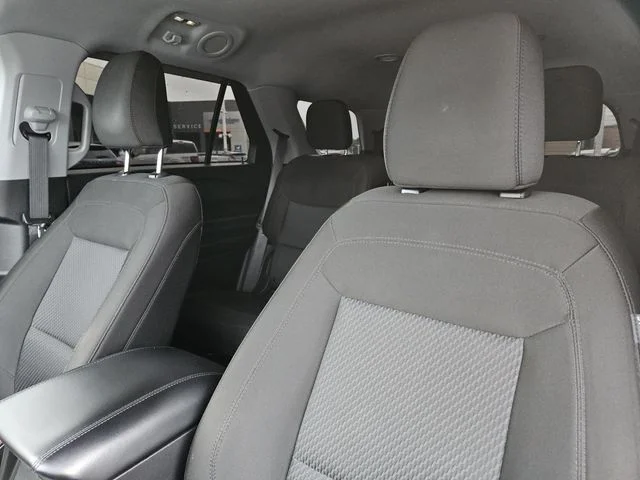 Used 2024 White Metallic Ford XLT image 28