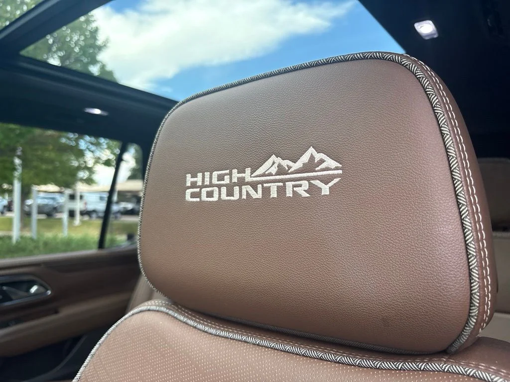 Used 2021 White Chevrolet High Country image 12