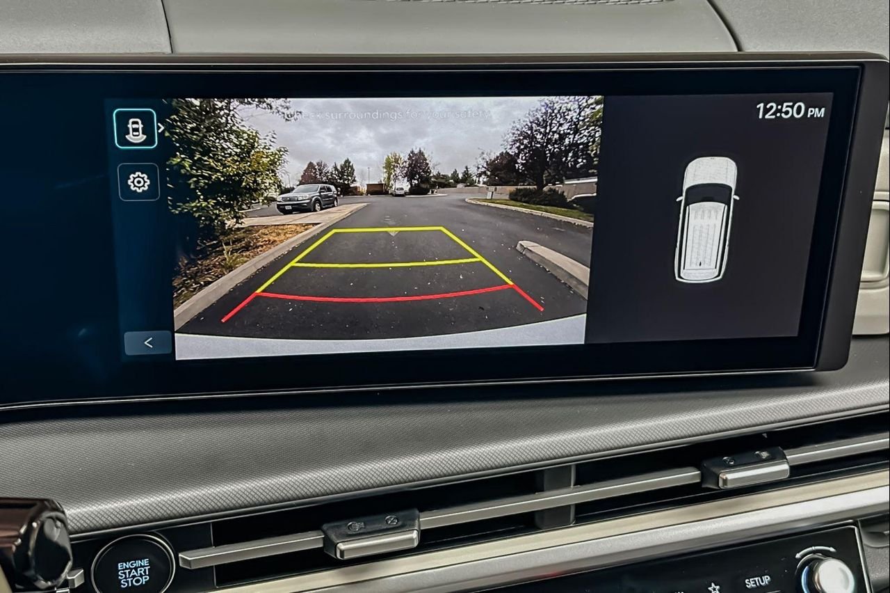 New 2027 White Hyundai SEL AWD image 24