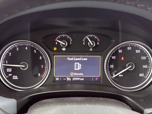 Used 2023 Black Buick Essence image 12