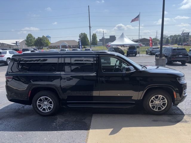 2024 Jeep Wagoneer L Series I - Photo 8