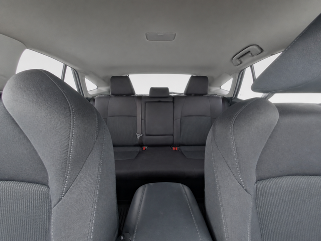 Used 2022  Toyota LE image 22