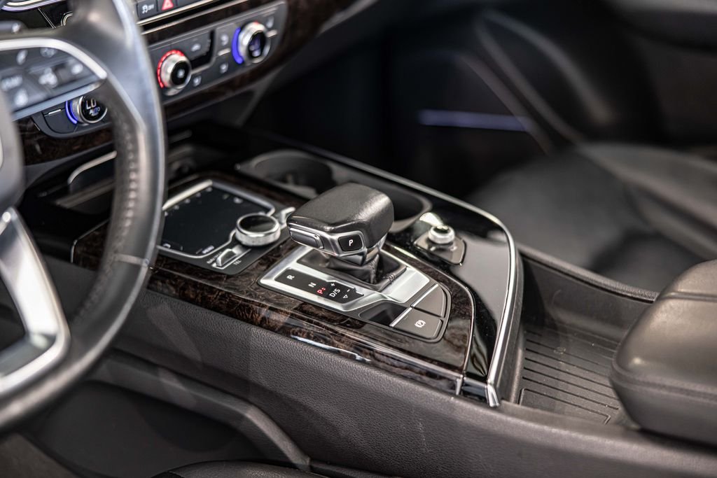 Used 2019 Black Audi 55 Premium image 22