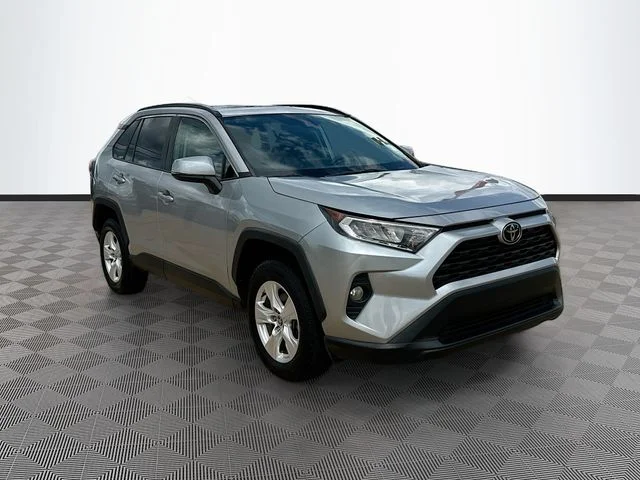Used 2021 Silver Toyota XLE image 1