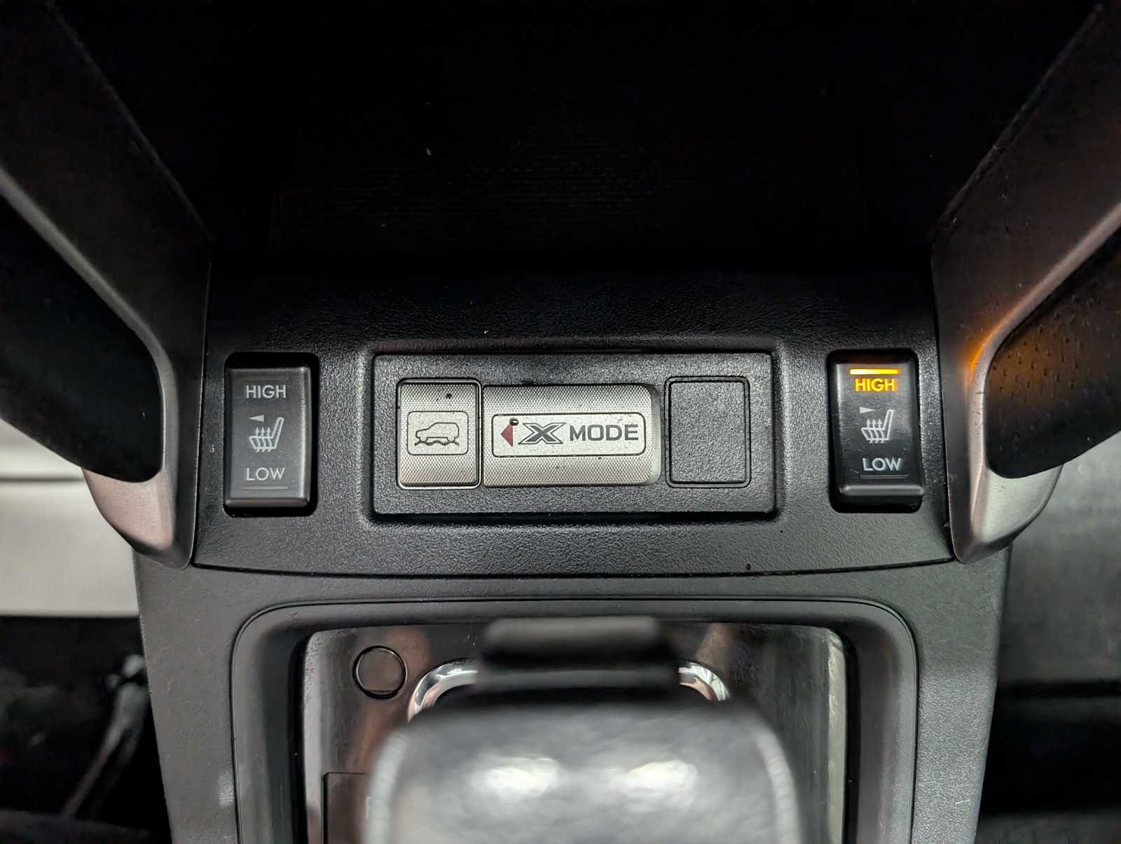 Used 2018 Dark Gray Metallic Subaru Touring image 29