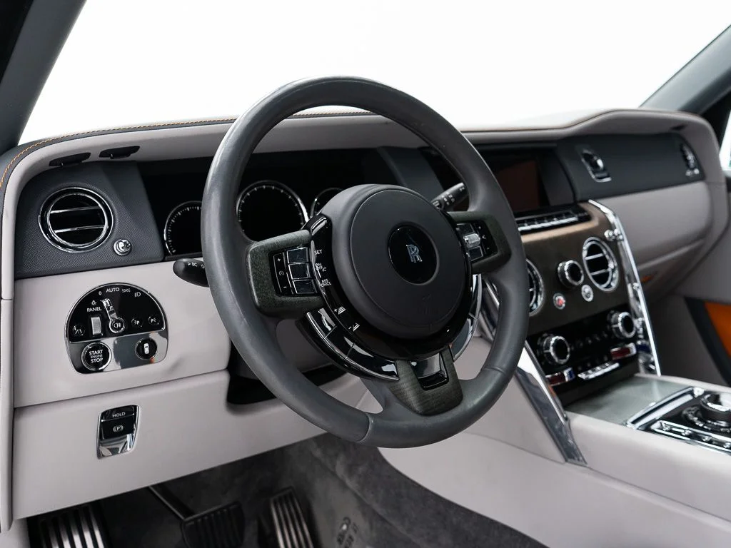 Certified Used 2023 Jubilee Silver Rolls-Royce  image 14