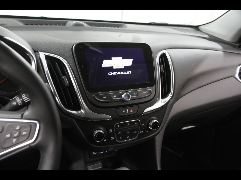 2024 Chevrolet Equinox LT - Photo 9