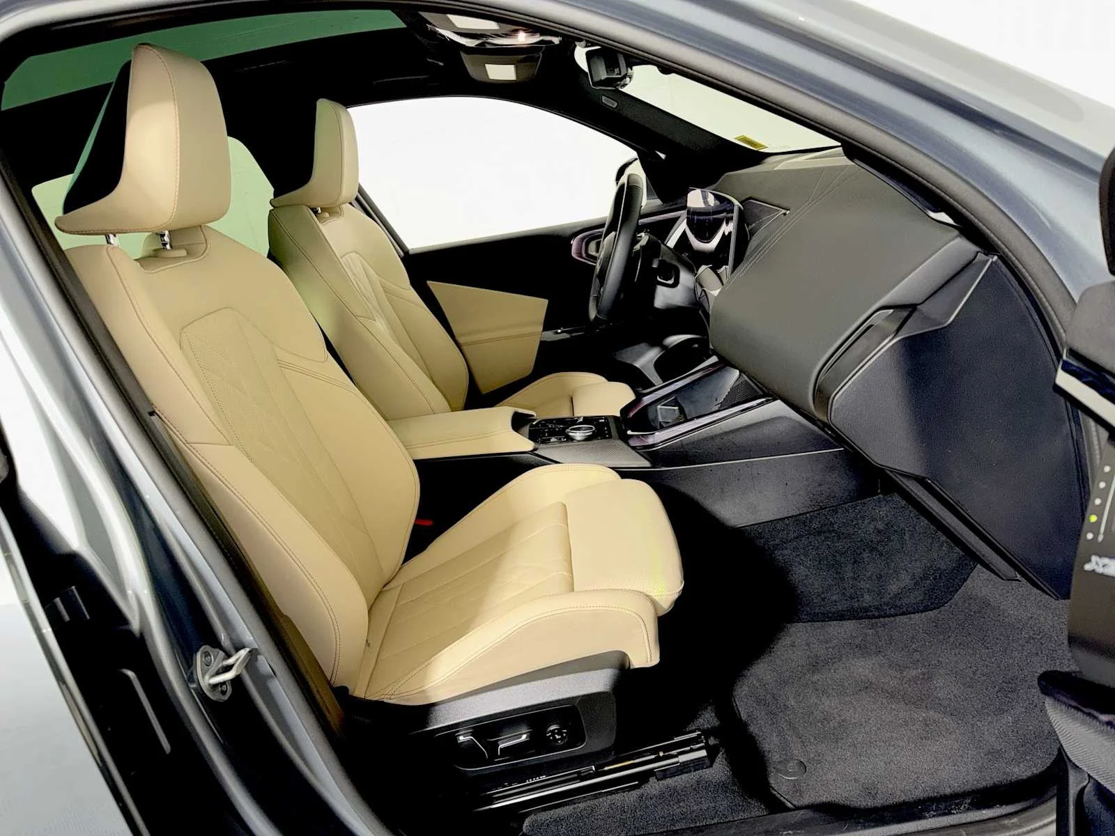 Used 2026 Skyscraper Grey Metallic BMW 30 xDrive image 24