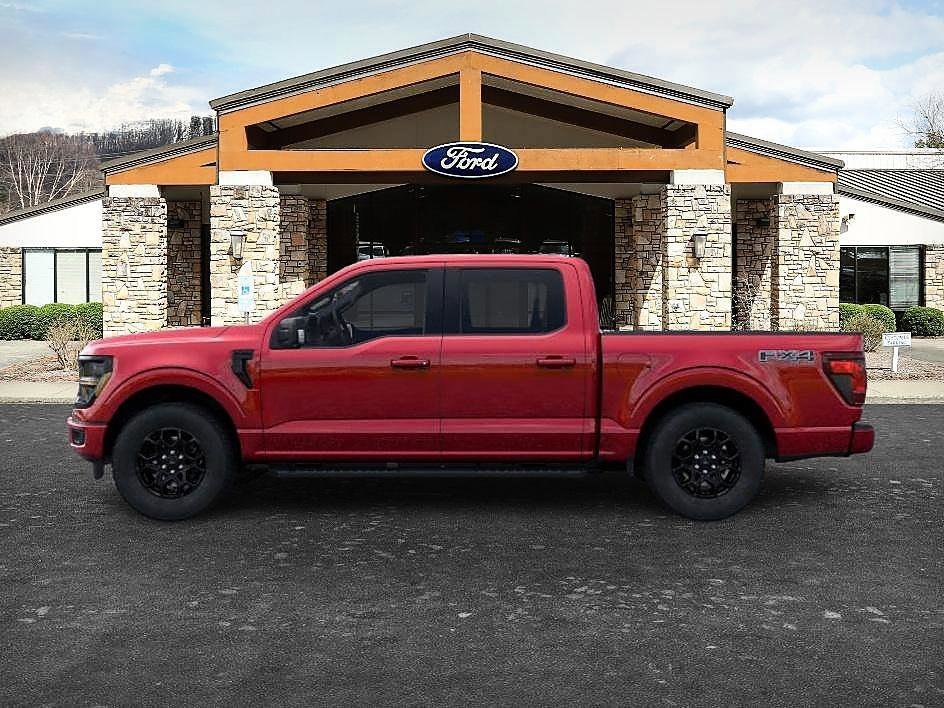 New 2026 Ruby Red Metallic Tinted Clearcoat Ford XLT image 3