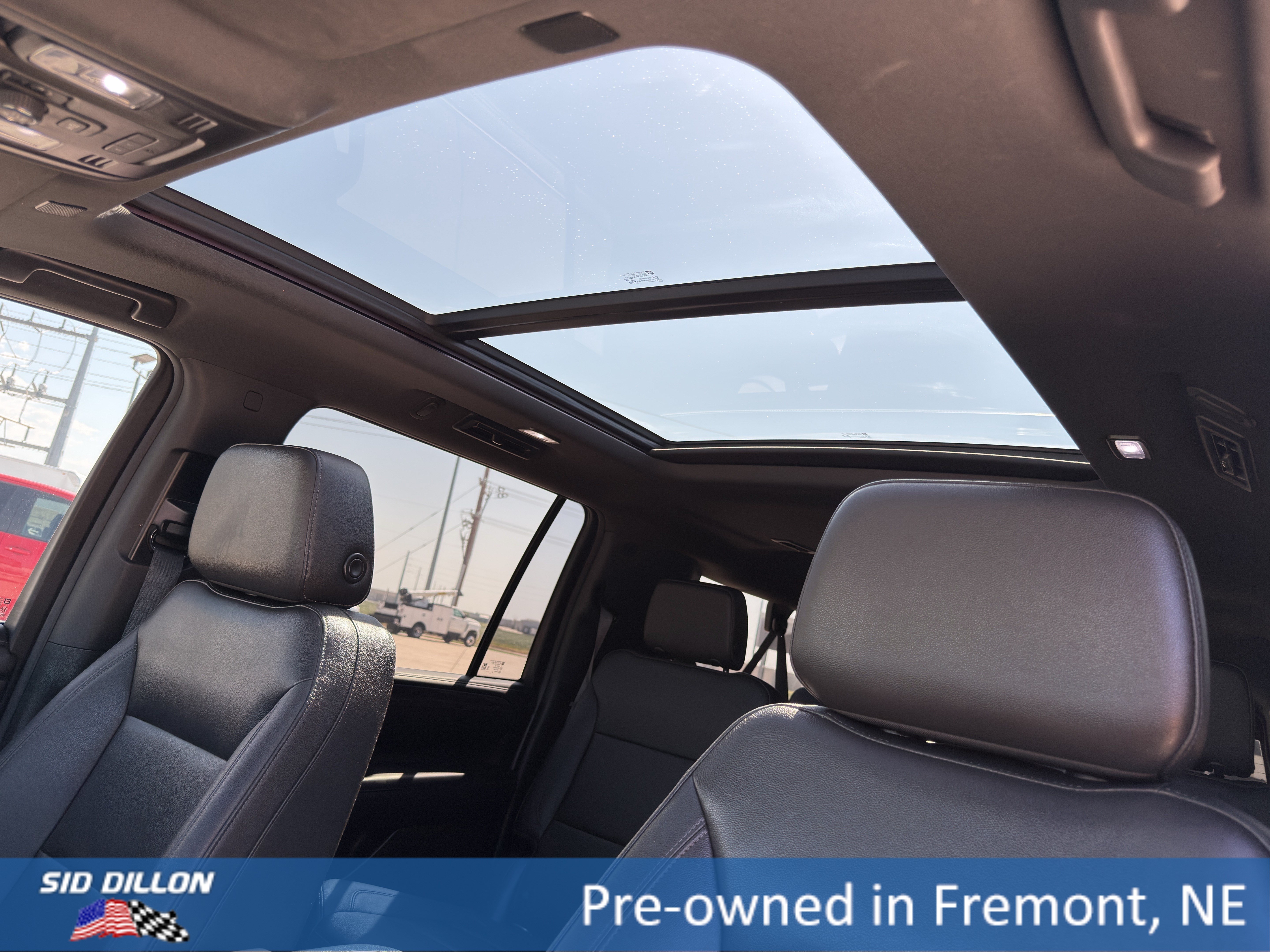 Used 2022 Black Chevrolet Z71 image 17