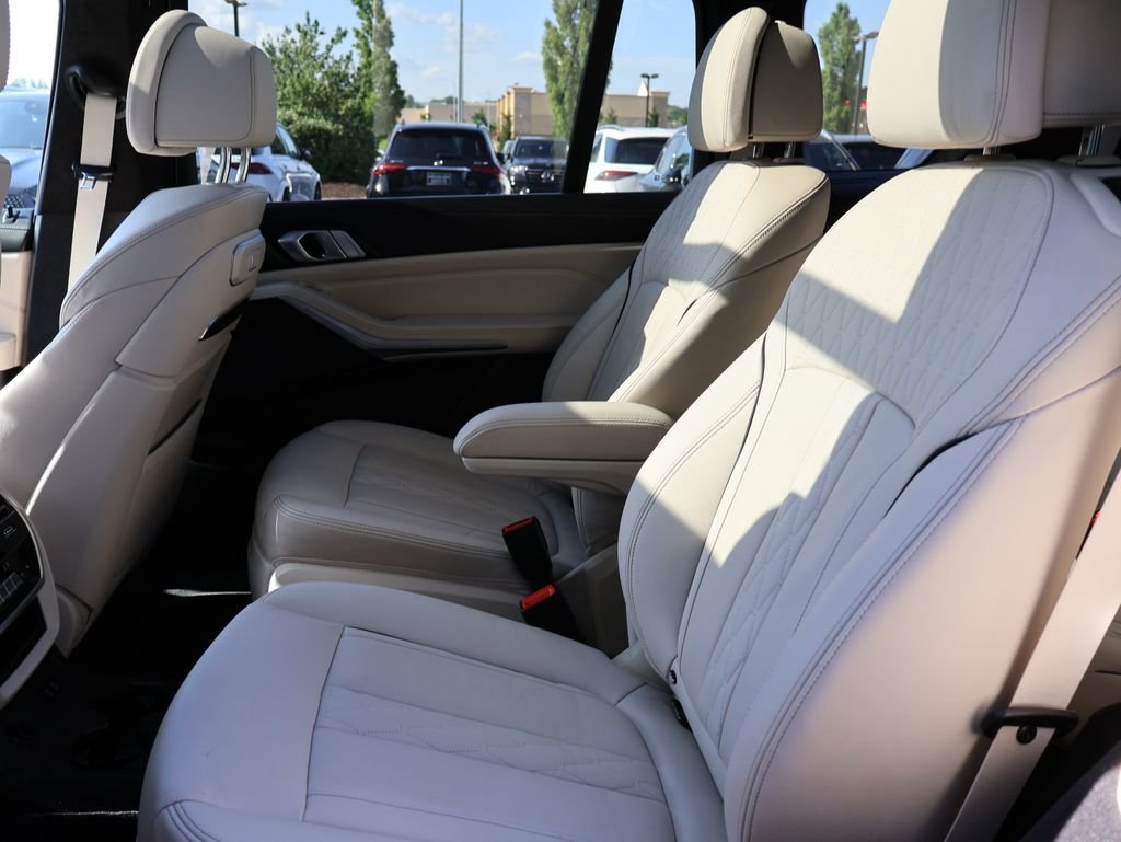 Used 2023 Carbon Black Metallic BMW xDrive40i image 58