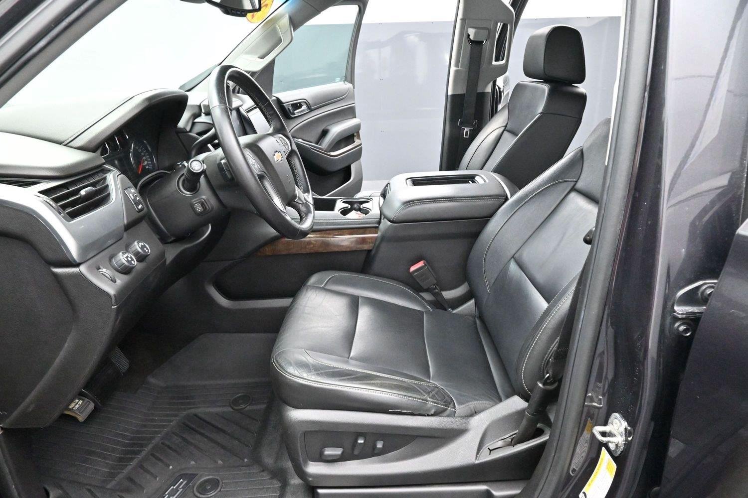 Used 2018 TUNGSTEN METALLIC Chevrolet LT image 16