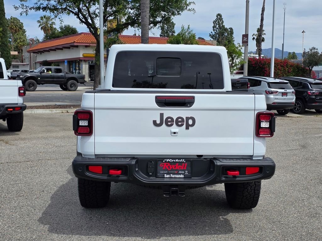 New 2026 Bright White Clear-Coat Exterior Paint Jeep Rubicon X image 5