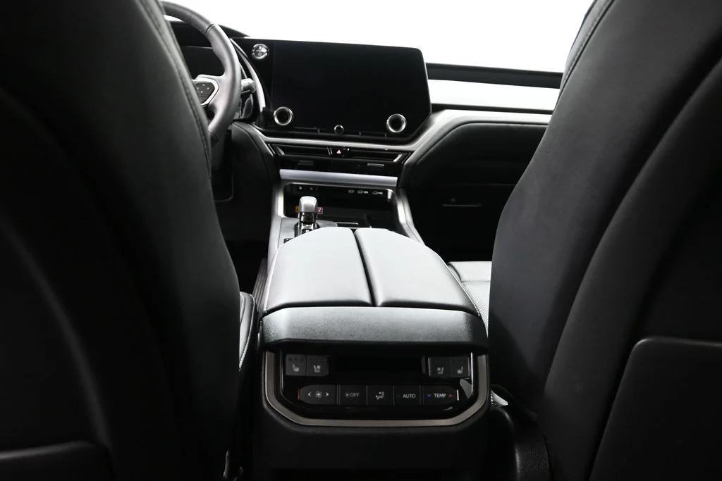 Used 2024 Silver Lexus 550h+ Luxury image 23