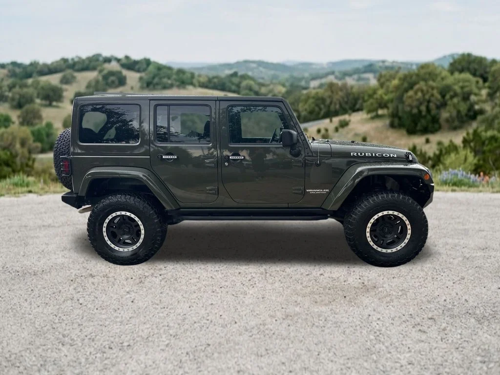 Used 2016 Green Jeep Unlimited Rubicon image 11