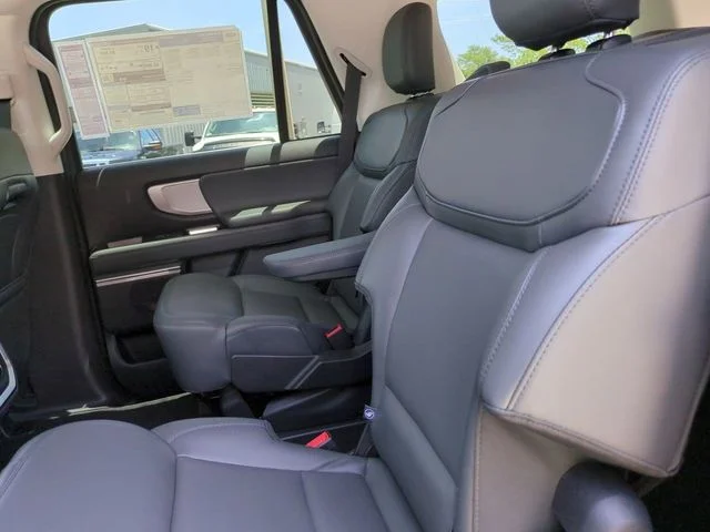 New 2026 Dark Matter Gray Metallic Ford Active image 14