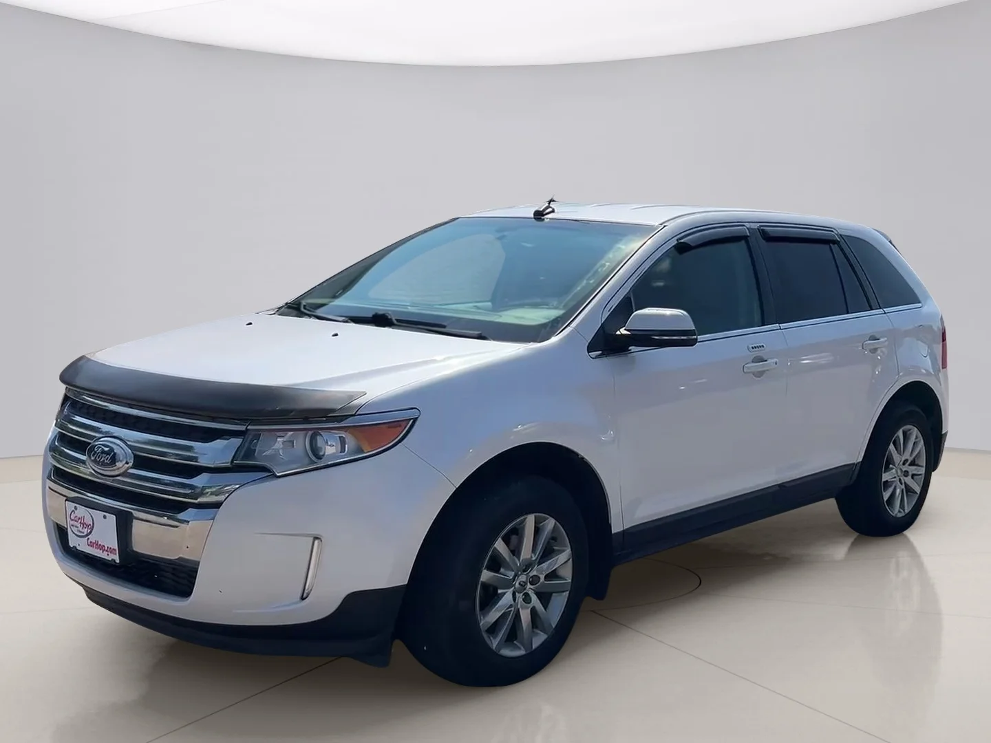 Used 2014 White Ford LIMITED image 1