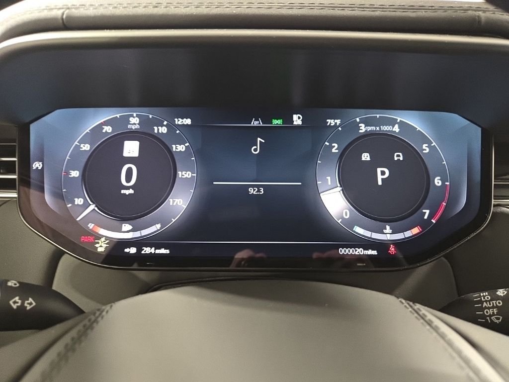 New 2026 Carpathian Grey Land Rover Dynamic SE image 16