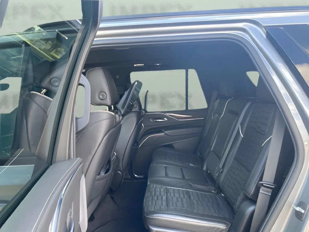 Used 2022 SATIN STEEL METALLIC Cadillac Sport Platinum image 13