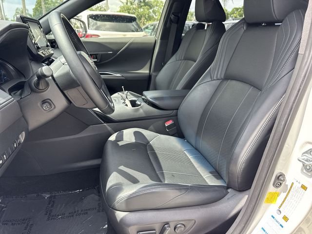 2021 Toyota Venza XLE - Photo 11