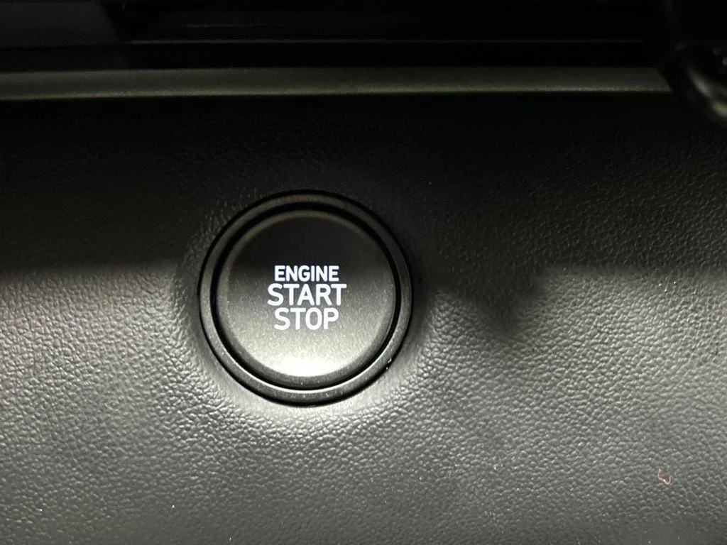 2025 Hyundai Elantra SEL - Photo 14