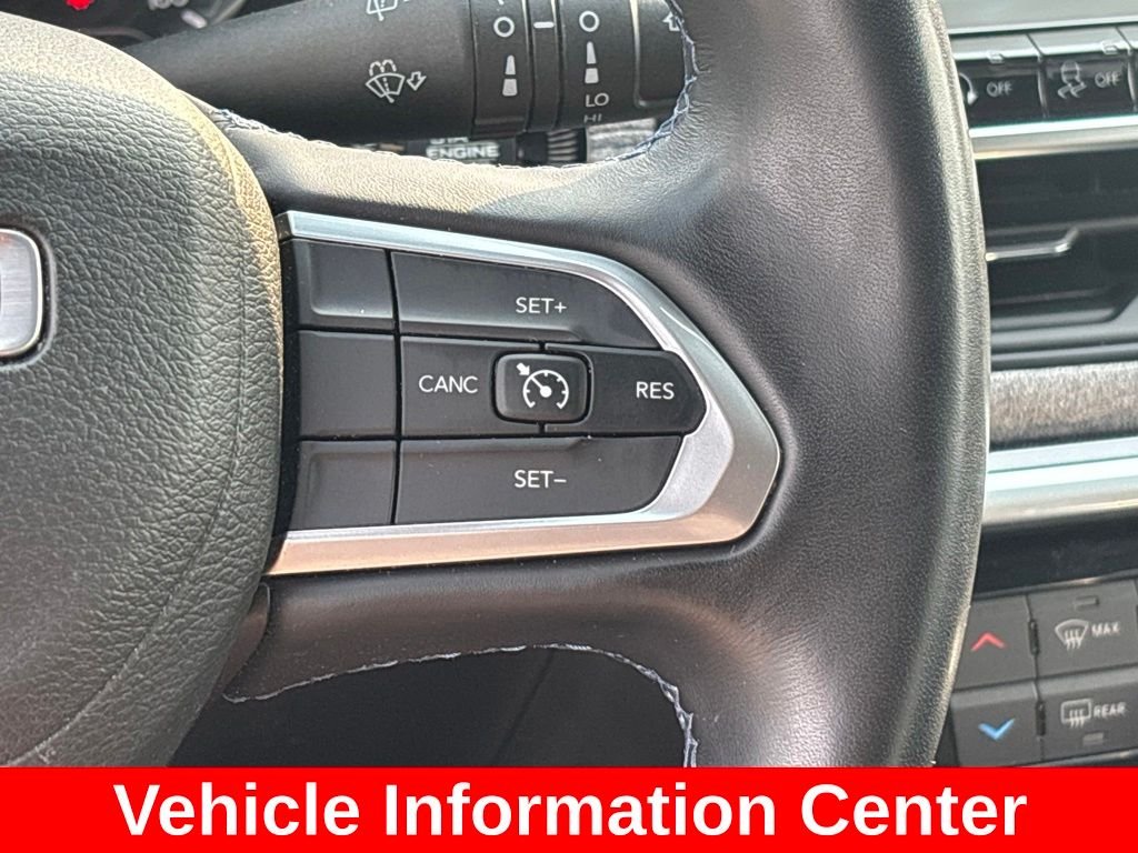 Used 2022 Black Jeep Latitude image 24