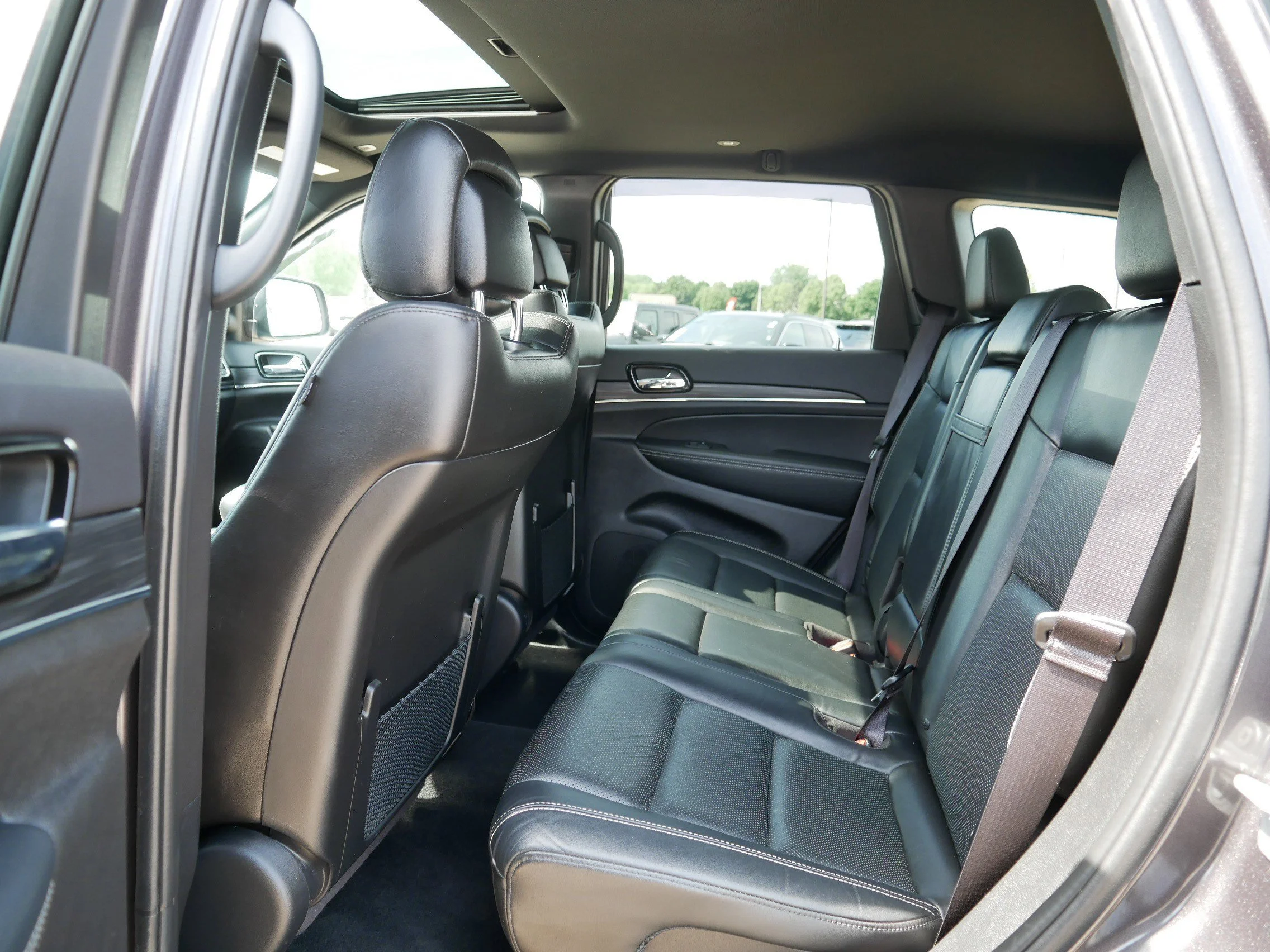Used 2021 Granite Crystal Metallic Clearcoat Jeep 80th Anniversary image 34