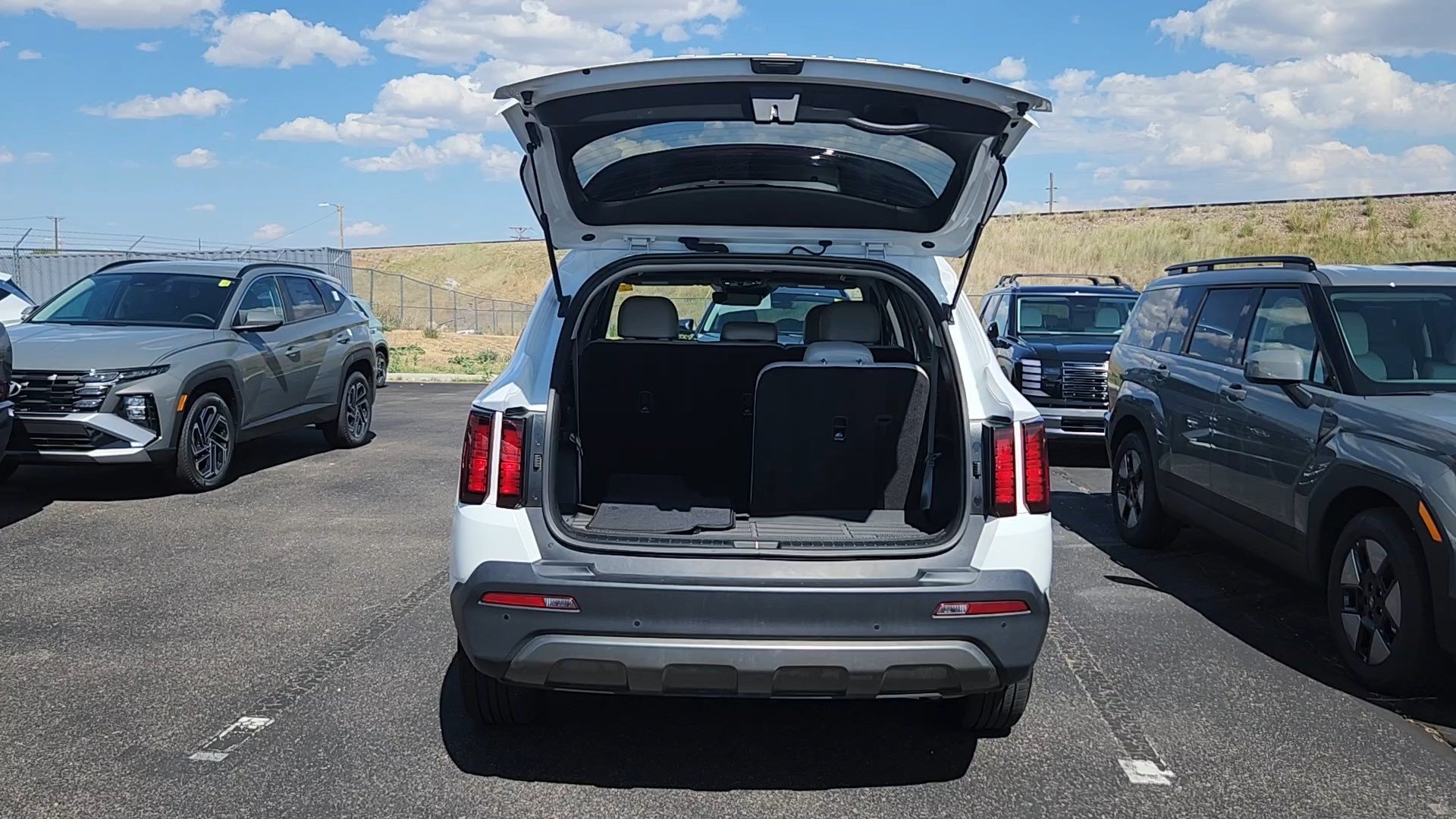 2022 Kia Sorento X-Line S - Photo 19