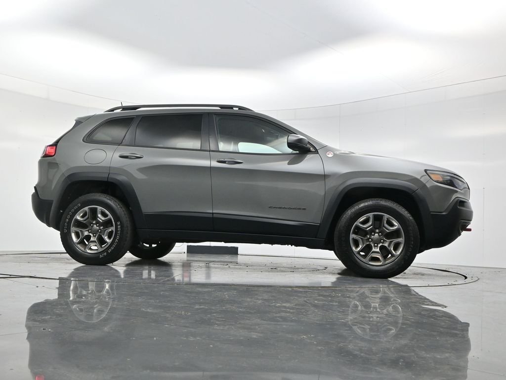 Used 2019 Sting Gray Clearcoat Jeep Trailhawk image 45