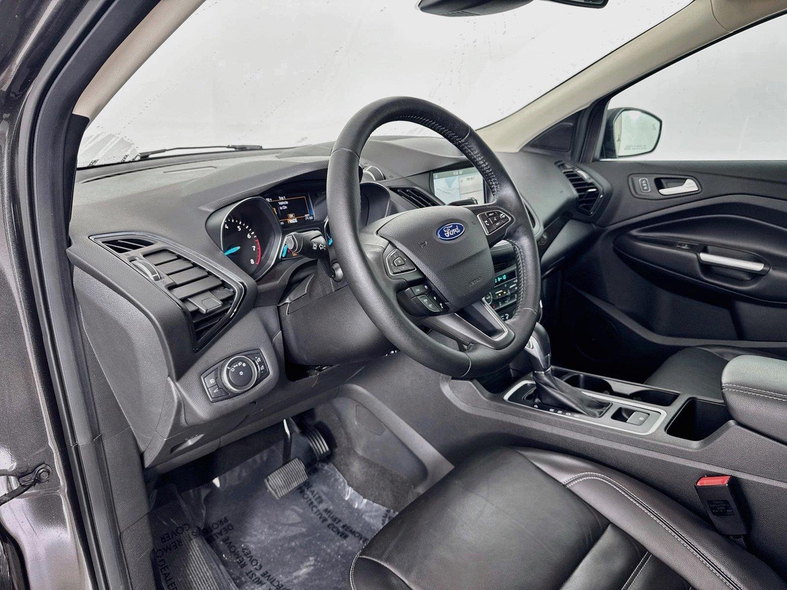 Used 2019 Magnetic Ford Titanium image 9