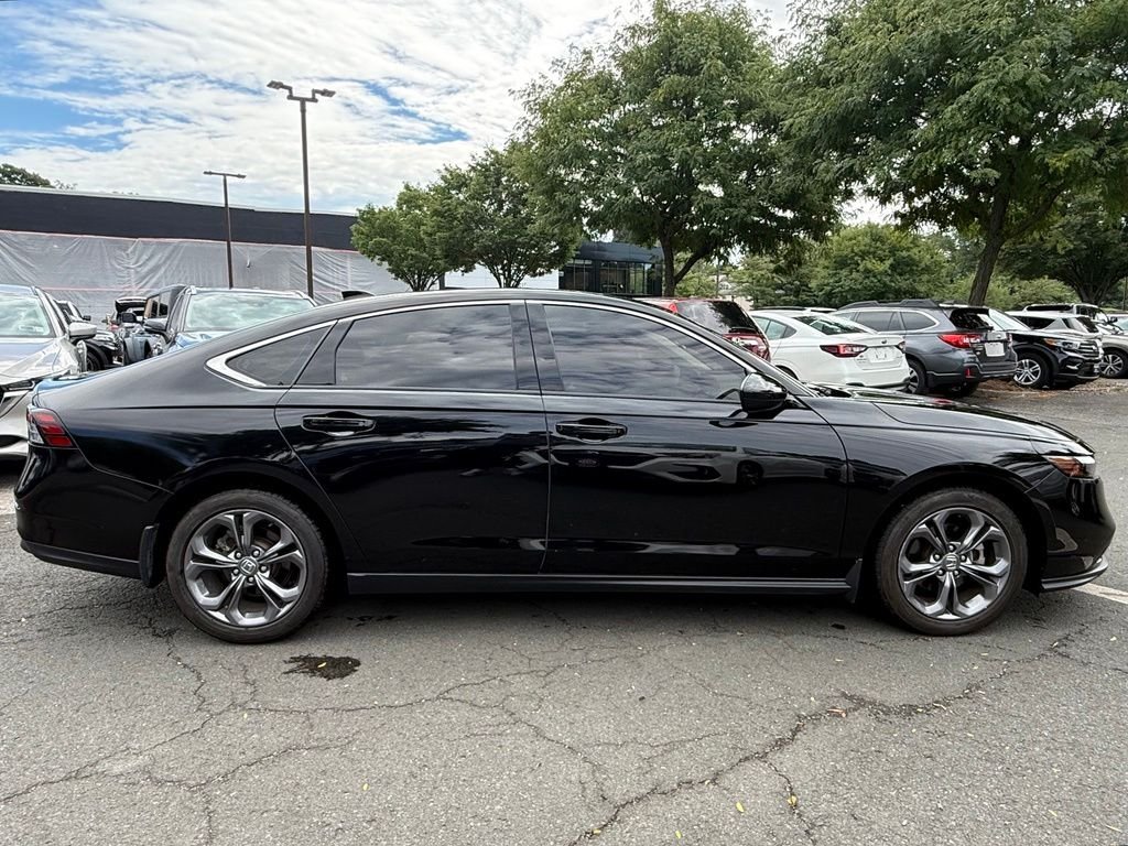 Used 2023 Crystal Black Pearl Honda EX image 5