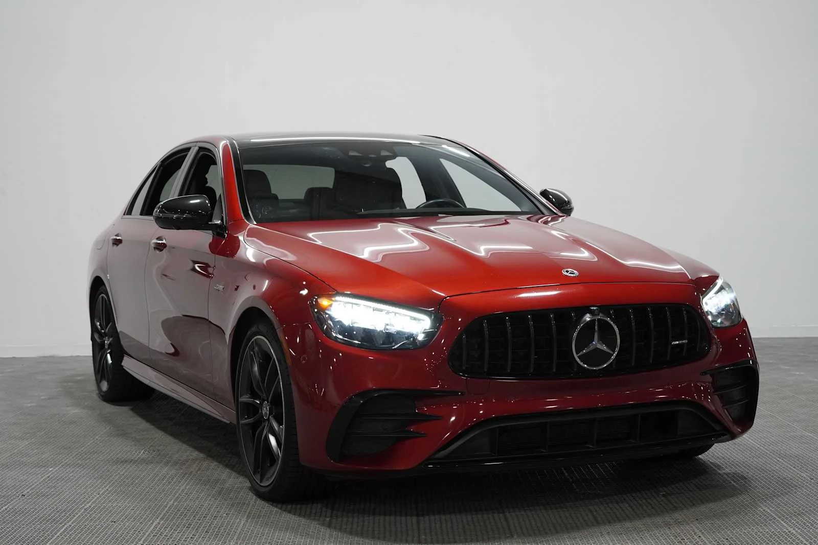 Used 2022 MANUFAKTUR Cardinal Red Mercedes-Benz AMG® E 53 image 3