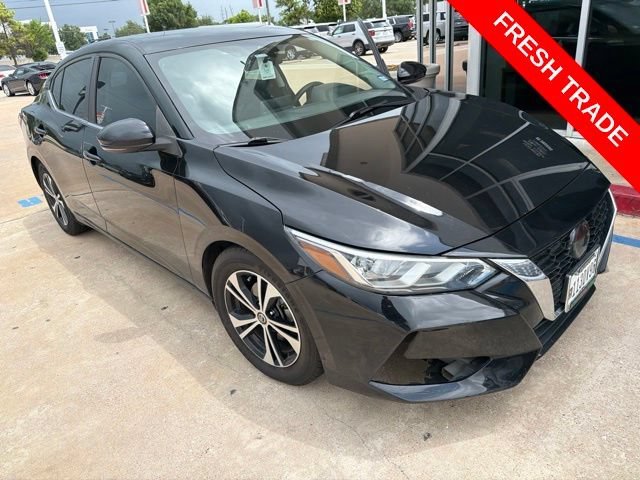Used 2020 Black Nissan SV Xtronic CVT image 1