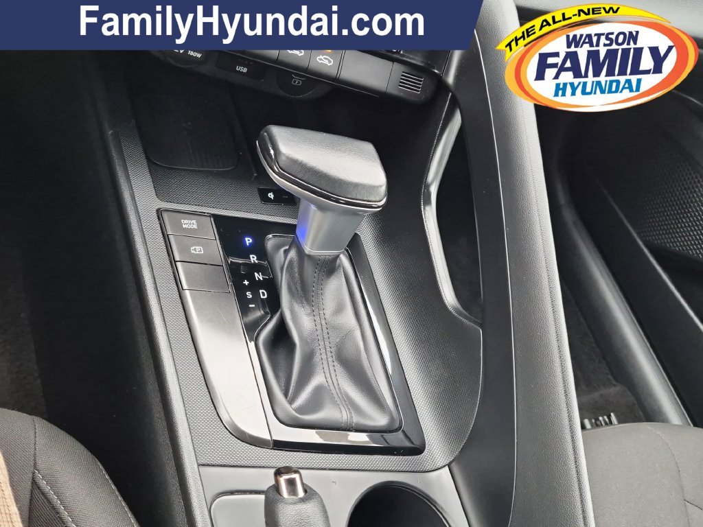 2025 Hyundai Elantra SEL - Photo 22