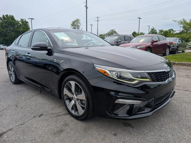 2019 Kia Optima S AT's photo