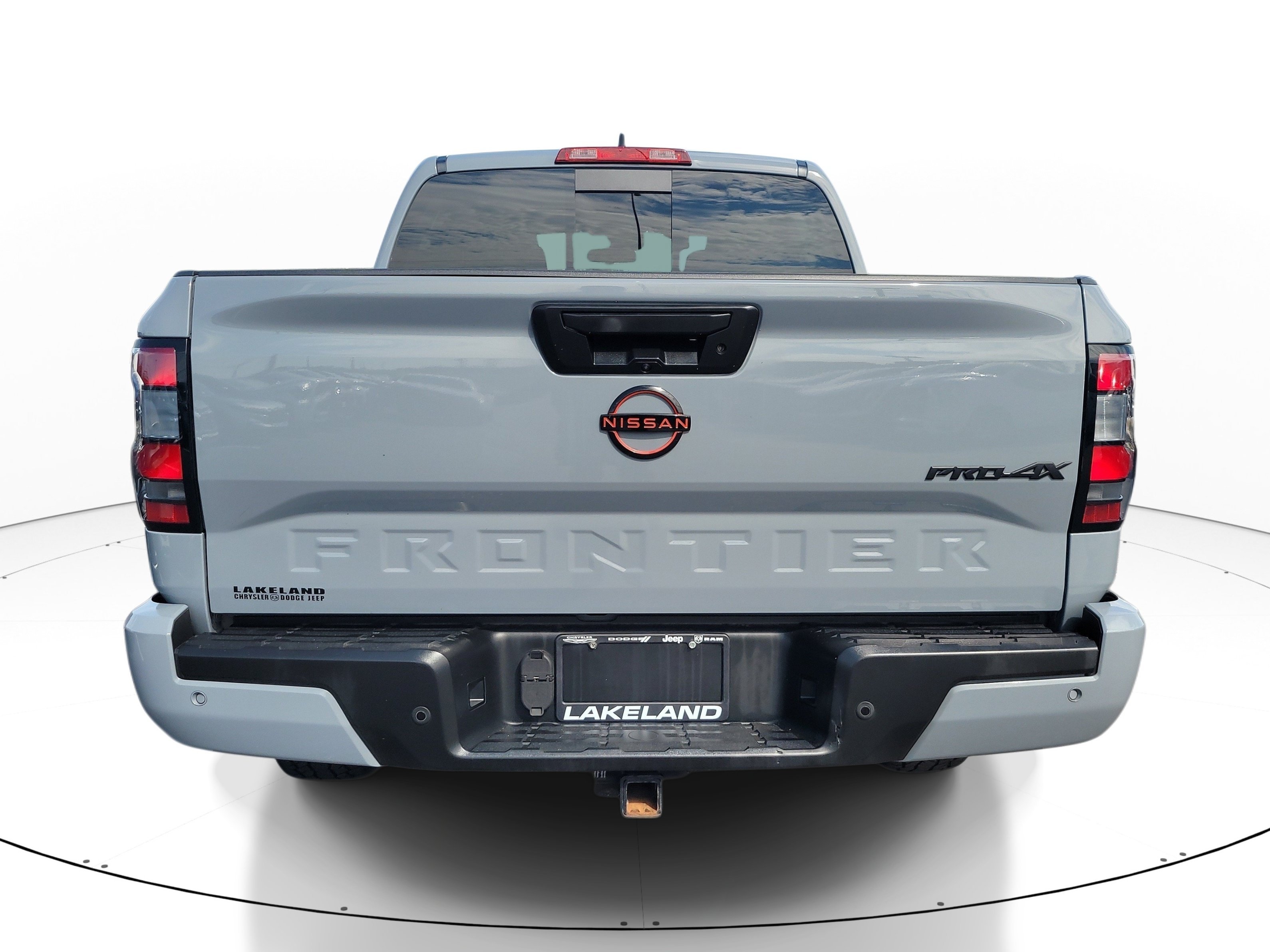 Used 2023 Boulder Gray Pearl Nissan PRO-4X image 5