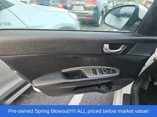 Used 2020 White Kia LX image 15