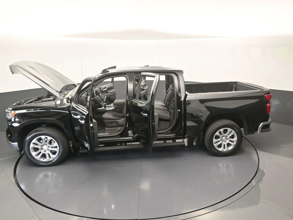 Used 2026 Black Chevrolet LTZ image 74