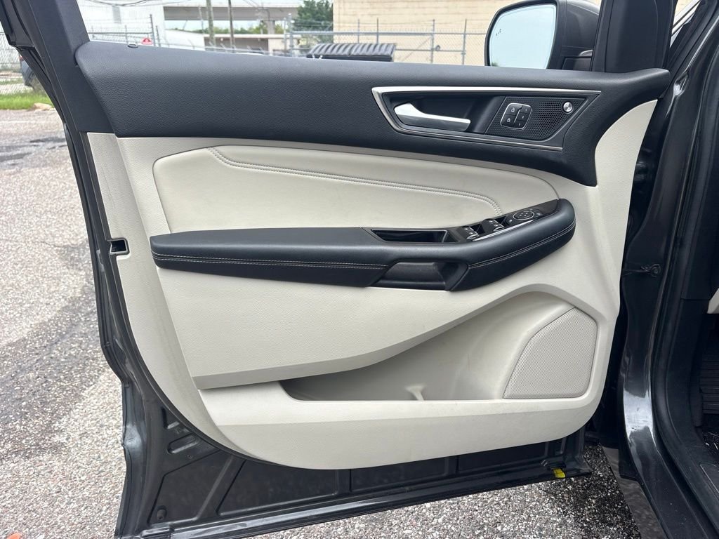 2019 Ford Edge Titanium - Photo 10