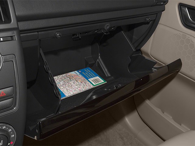 Used 2013  Land Rover Base image 16