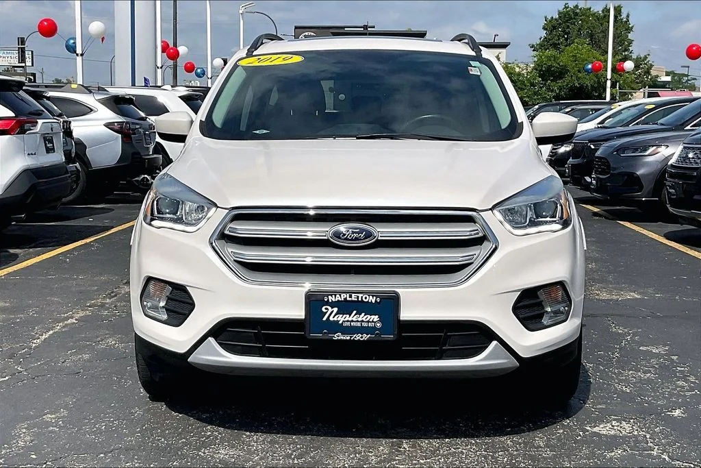 Certified Used 2019 White Platinum Clearcoat Metallic Ford SEL image 2