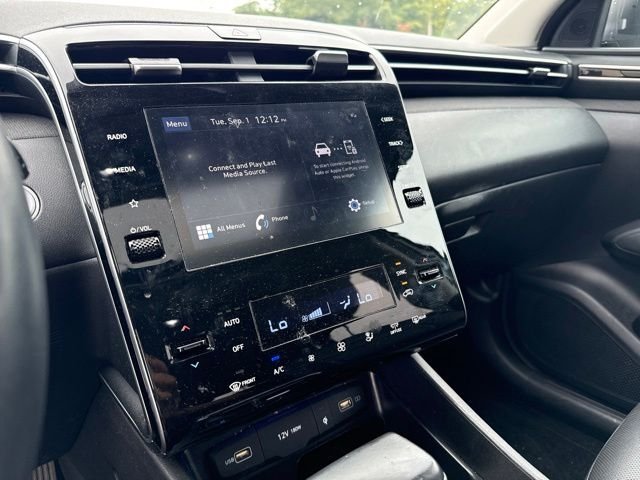 Used 2023 White Hyundai SEL image 15