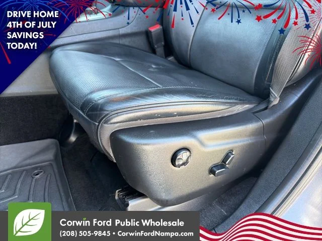 Used 2015 Gray Jeep Summit image 25