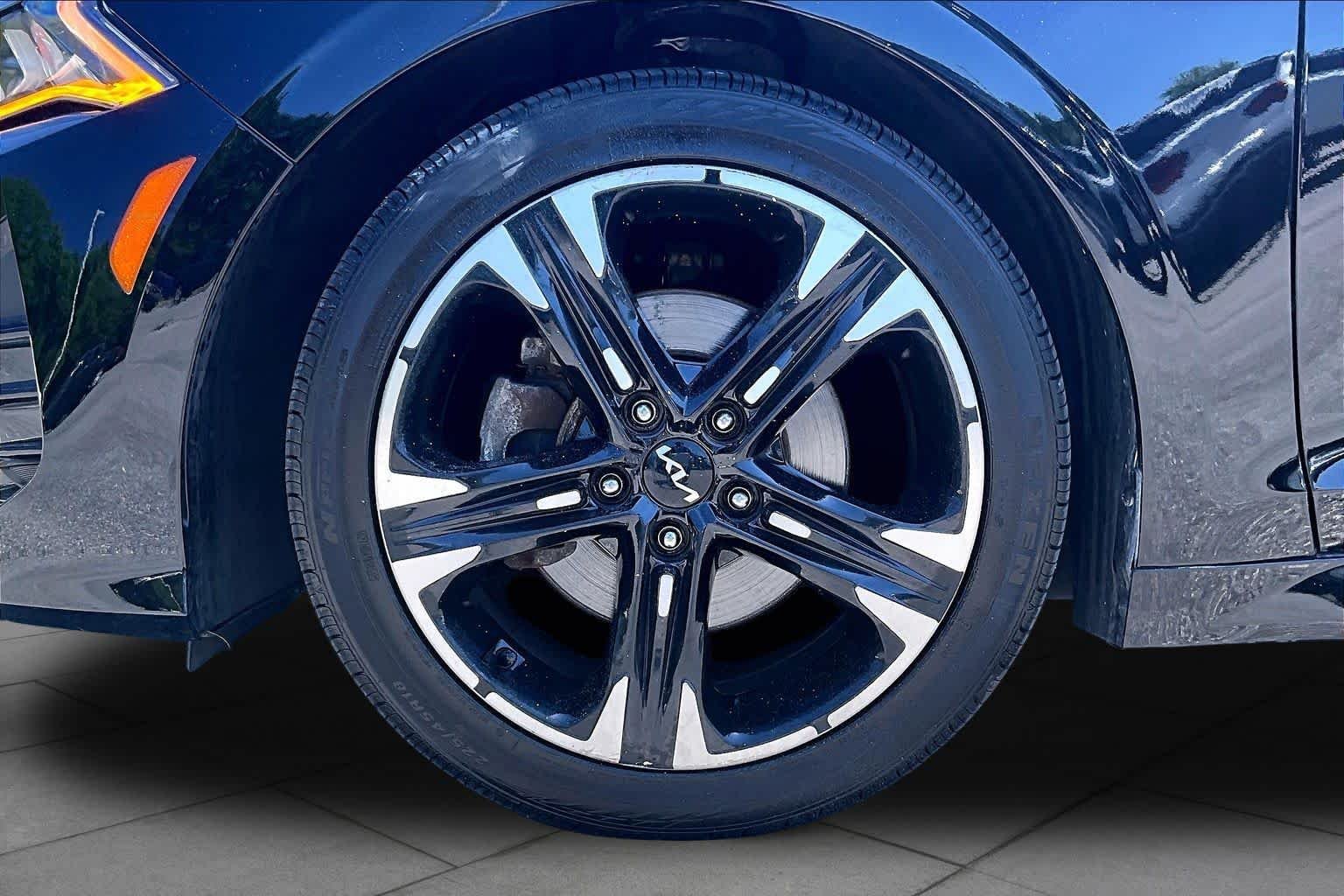 Used 2022 Ebony Black Kia GT-Line image 11